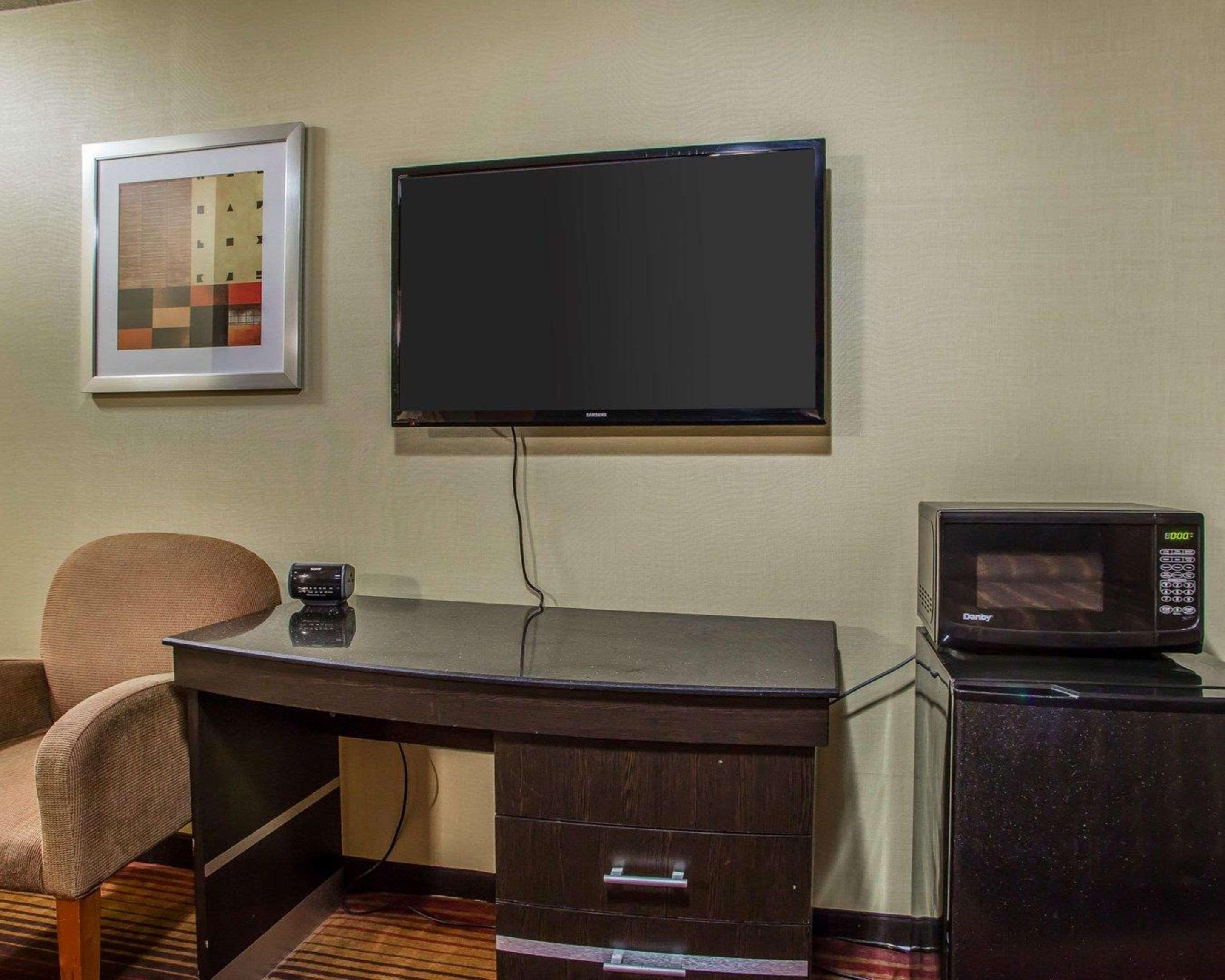 Rodeway Inn Belleville Экстерьер фото