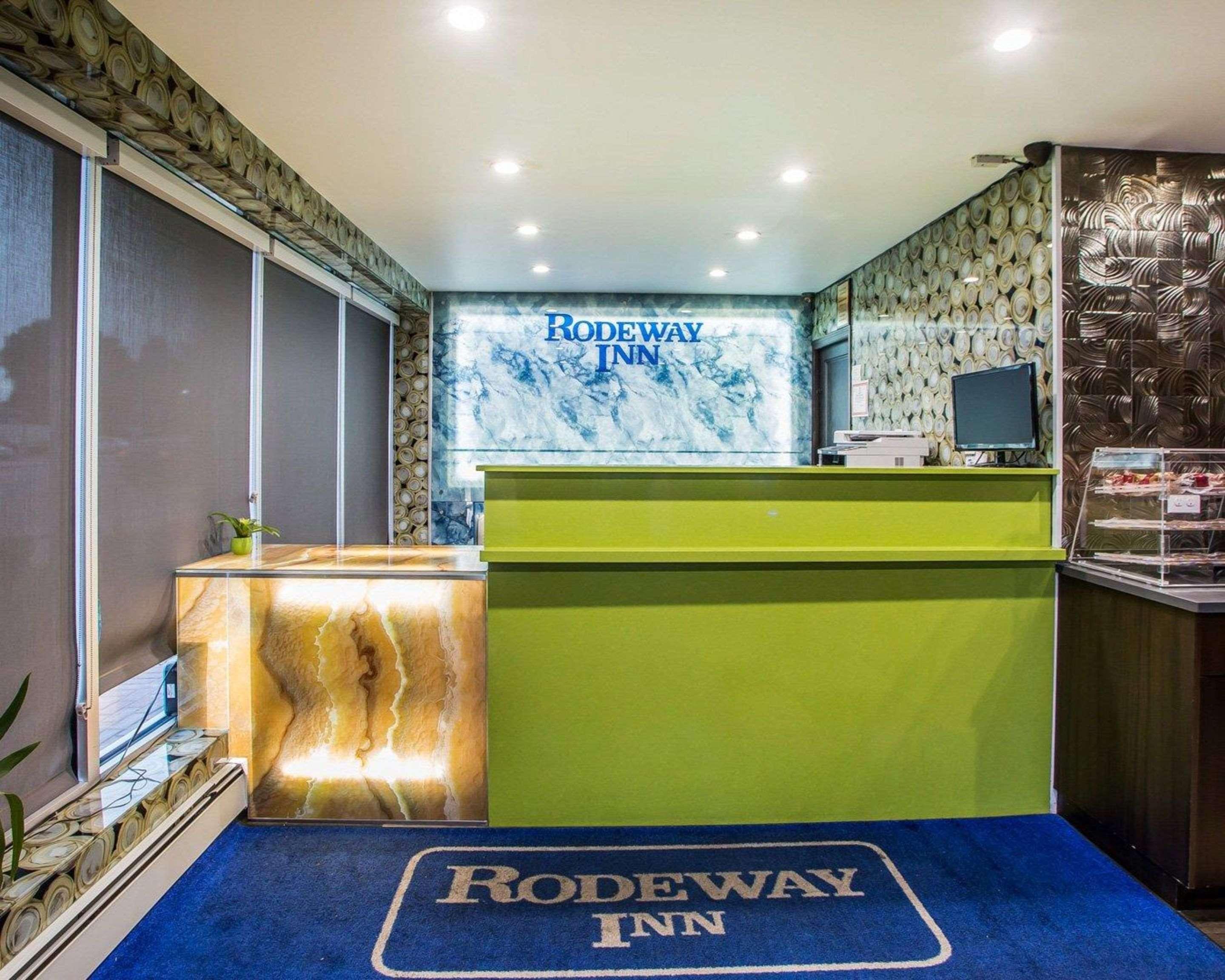 Rodeway Inn Belleville Экстерьер фото